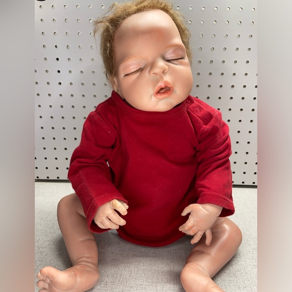 Anatomically Correct Newborn Girl With Tree Costume Pre Owned Condition - Picture 6 of 8